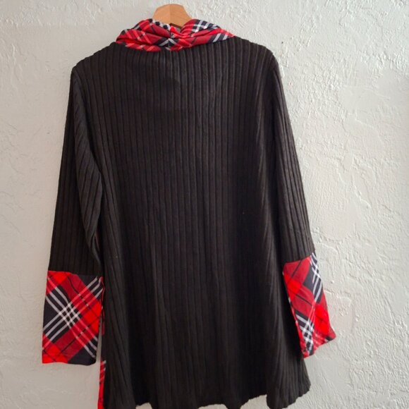 Women's Sweater Cowl Neck Red Black Plaid Pullover Tunic Long Sleeve Top NWT - Picture 3 of 3